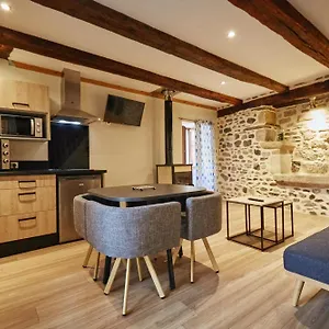https://jolie-maison-deux-chambres-et-canape-lit-au-coeur-du-village.midi-pyreneeshotels.com